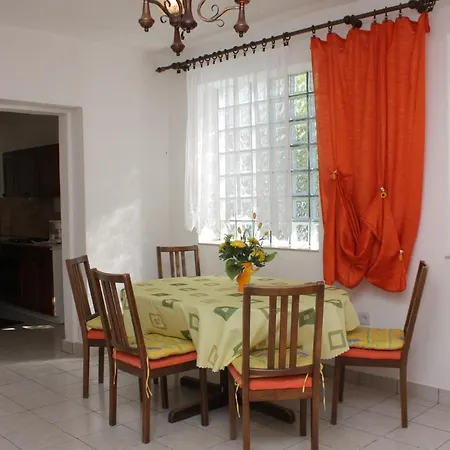 By The Sea Banjol, Rab - 4952 Apartment Banjol